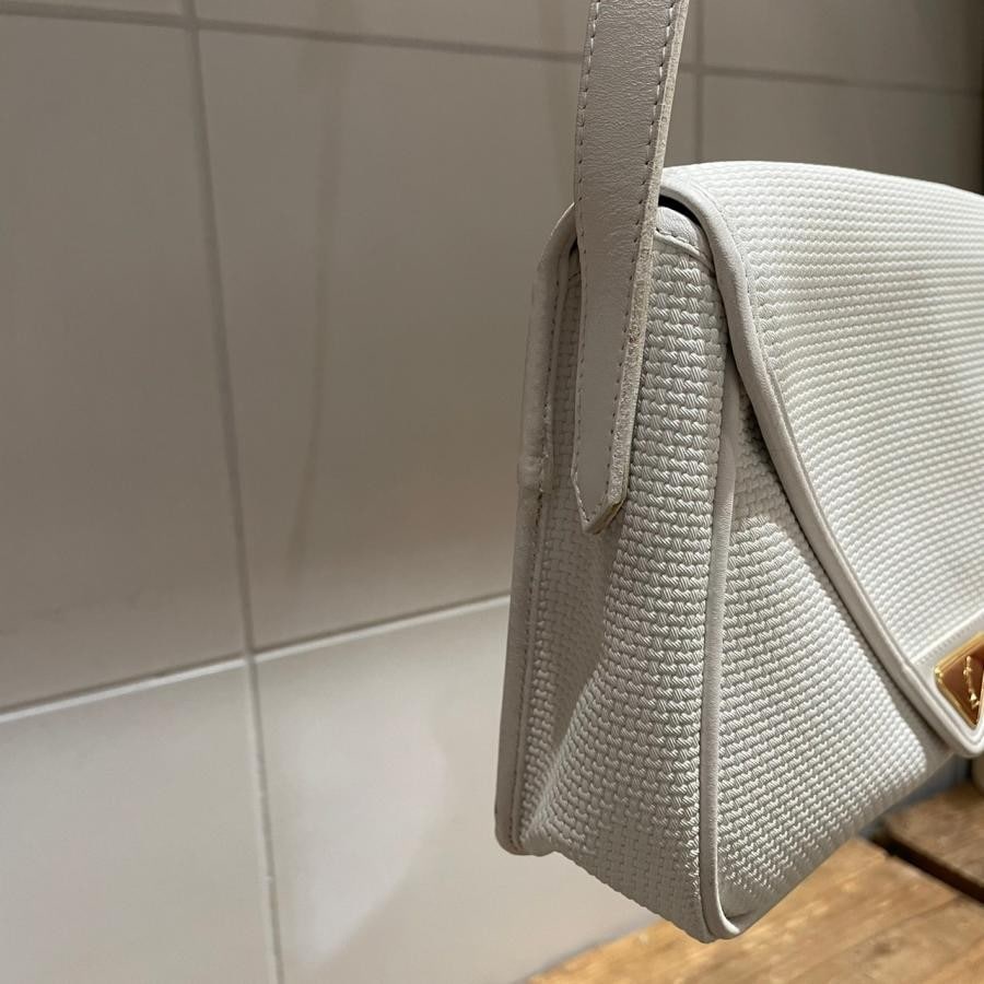 vintage YVES SAINT LAURENT(イヴ・サンローラン）ショルダーバッグ