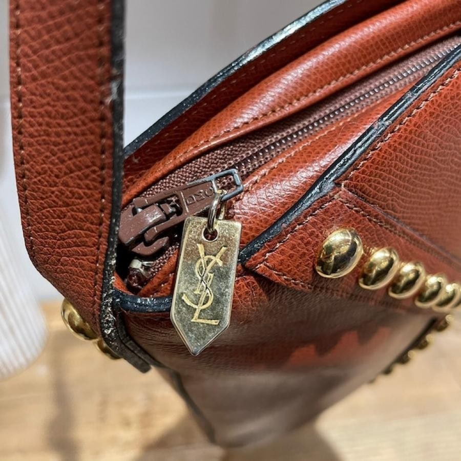 vintage YVES SAINT LAURENT(イヴ・サンローラン）ショルダーバッグ