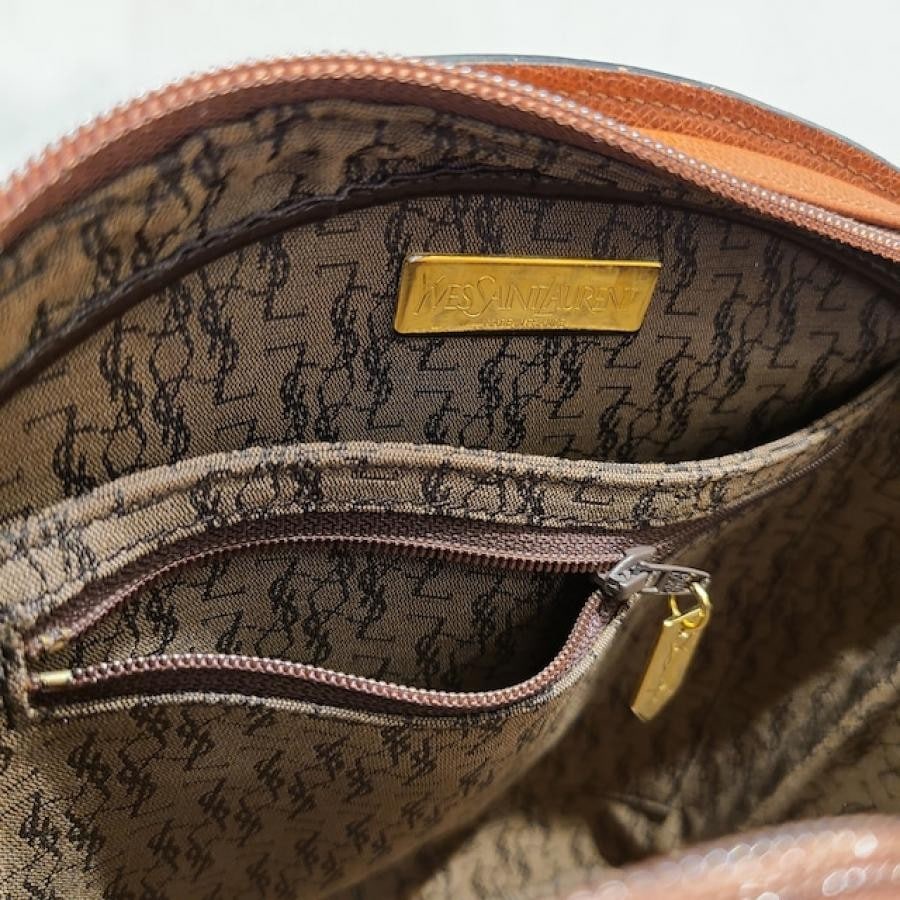 vintage YVES SAINT LAURENT(イヴ・サンローラン）ショルダーバッグ