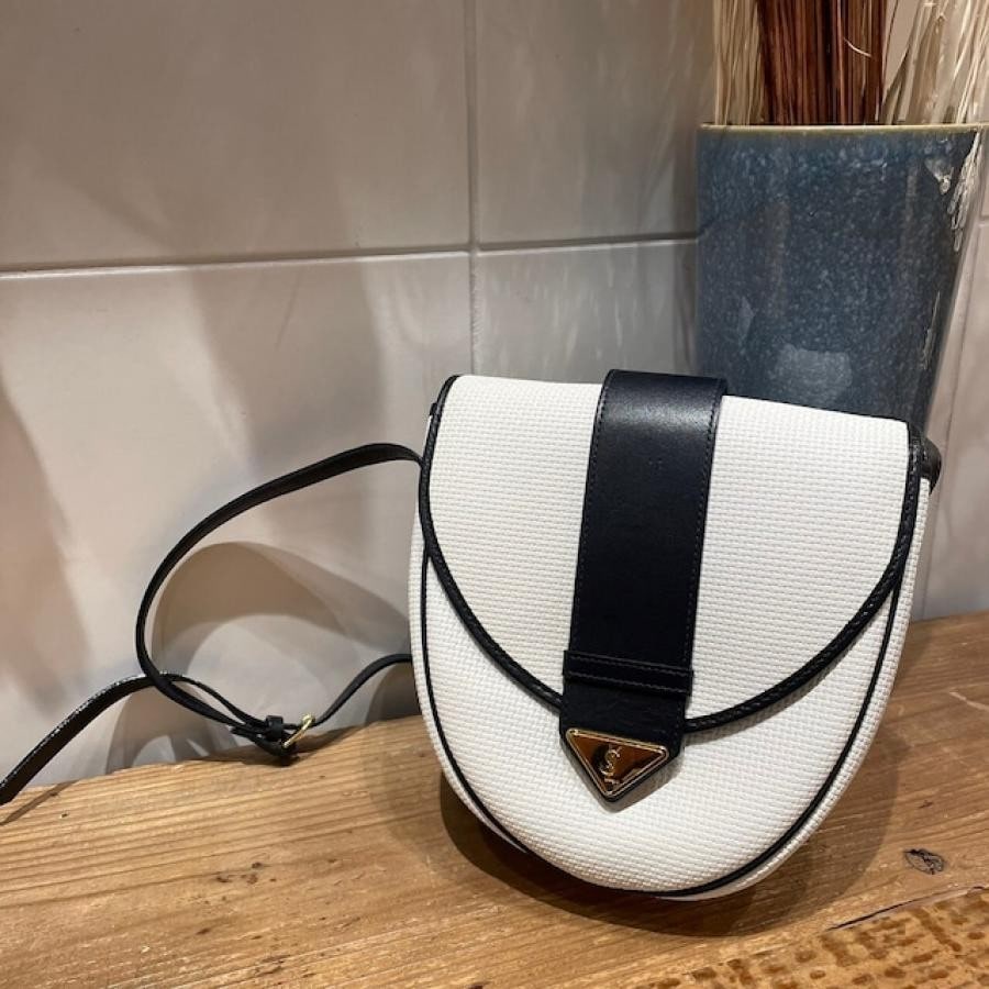 vintage YVES SAINT LAURENT(イヴ・サンローラン）ショルダーバッグ