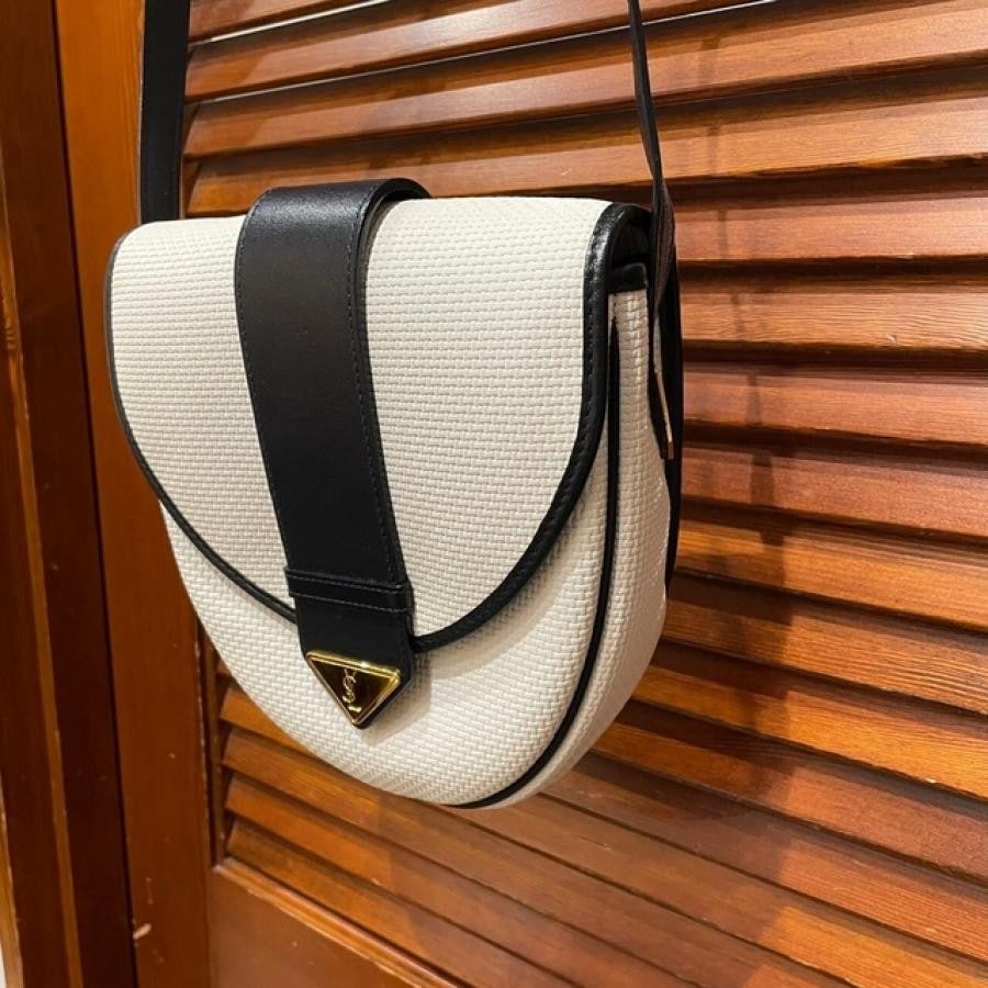 vintage YVES SAINT LAURENT(イヴ・サンローラン）ショルダーバッグ