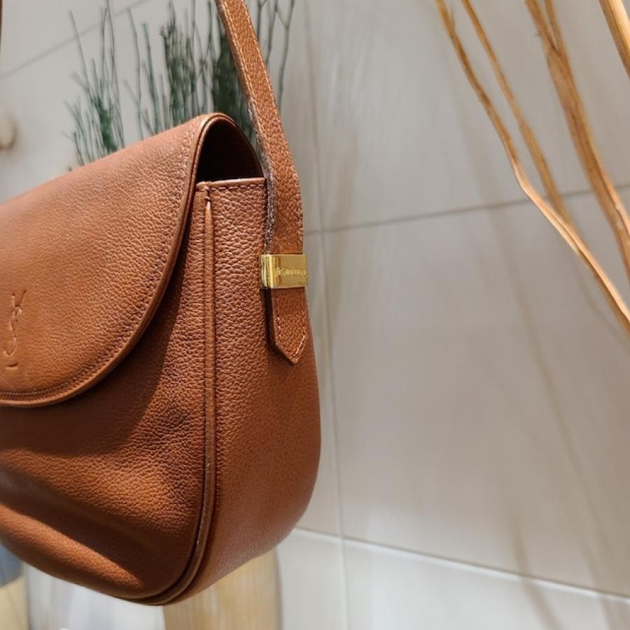 vintage YVES SAINT LAURENT(イヴ・サンローラン）ショルダーバッグ