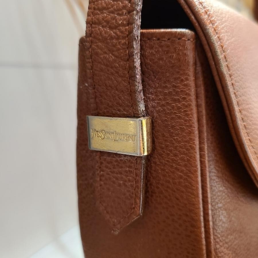 vintage YVES SAINT LAURENT(イヴ・サンローラン）ショルダーバッグ
