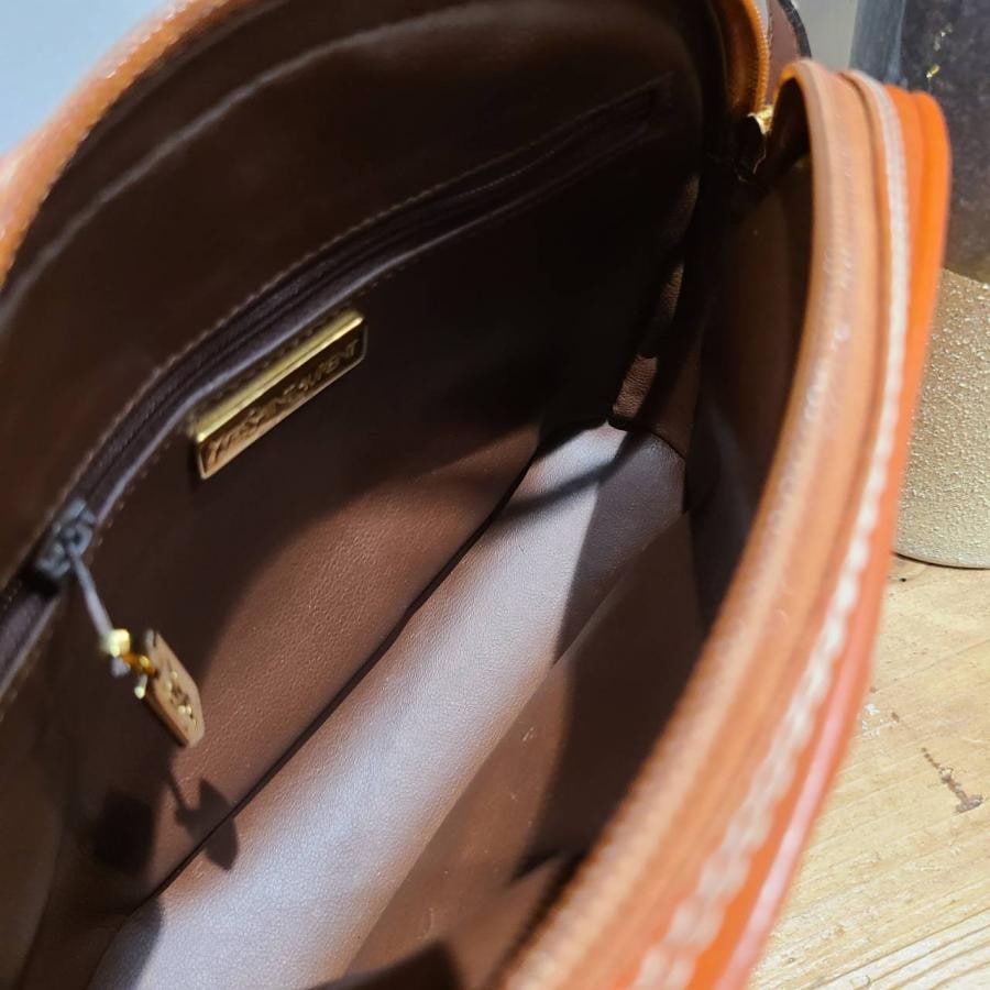 vintage YVES SAINT LAURENT(イヴ・サンローラン）ショルダーバッグ