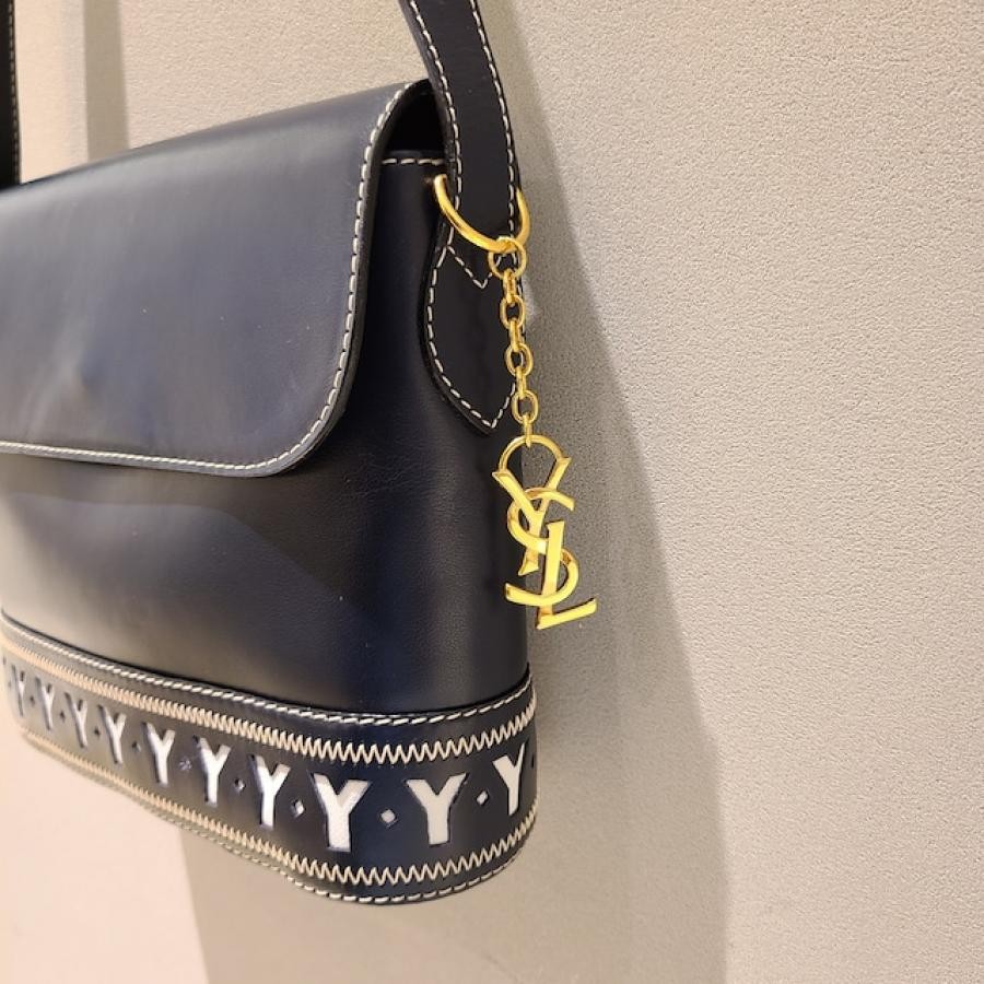 vintage YVES SAINT LAURENT(イヴ・サンローラン）ショルダーバッグ