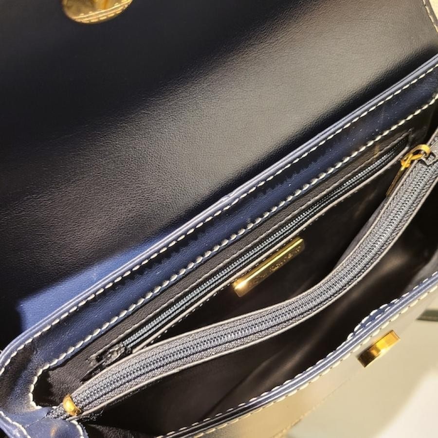 vintage YVES SAINT LAURENT(イヴ・サンローラン）ショルダーバッグ