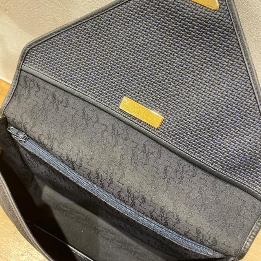 vintage YVES SAINT LAURENT(イヴ・サンローラン）ショルダーバッグ