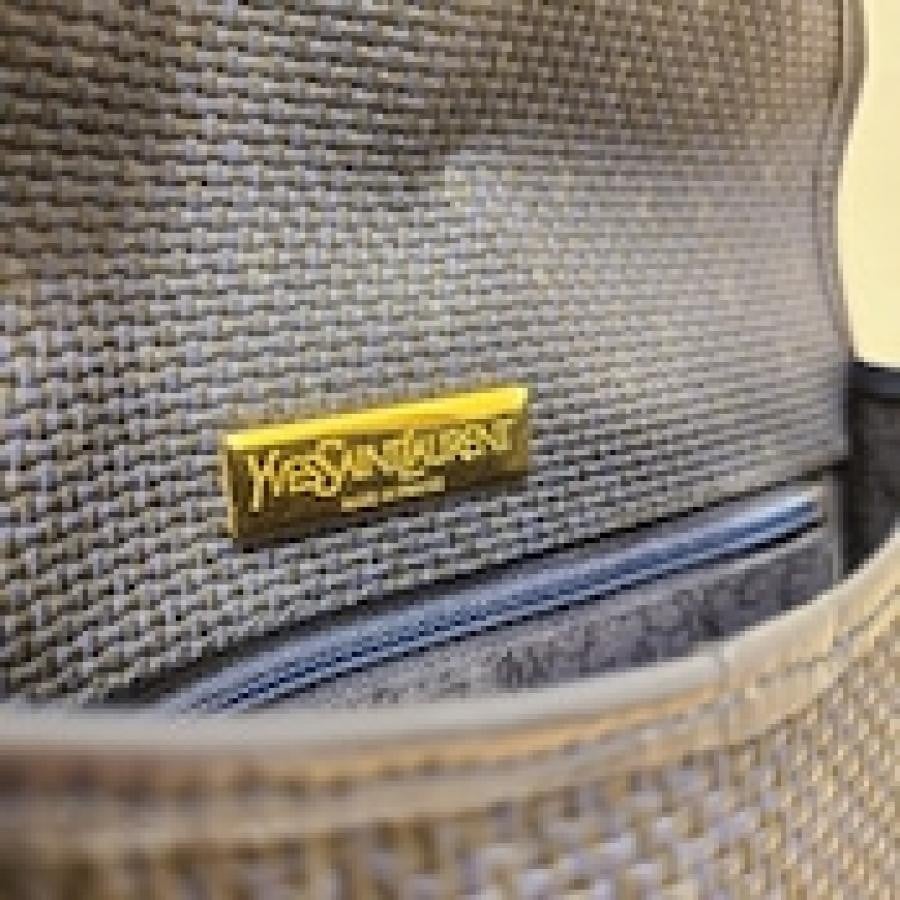 vintage YVES SAINT LAURENT(イヴ・サンローラン）ショルダーバッグ