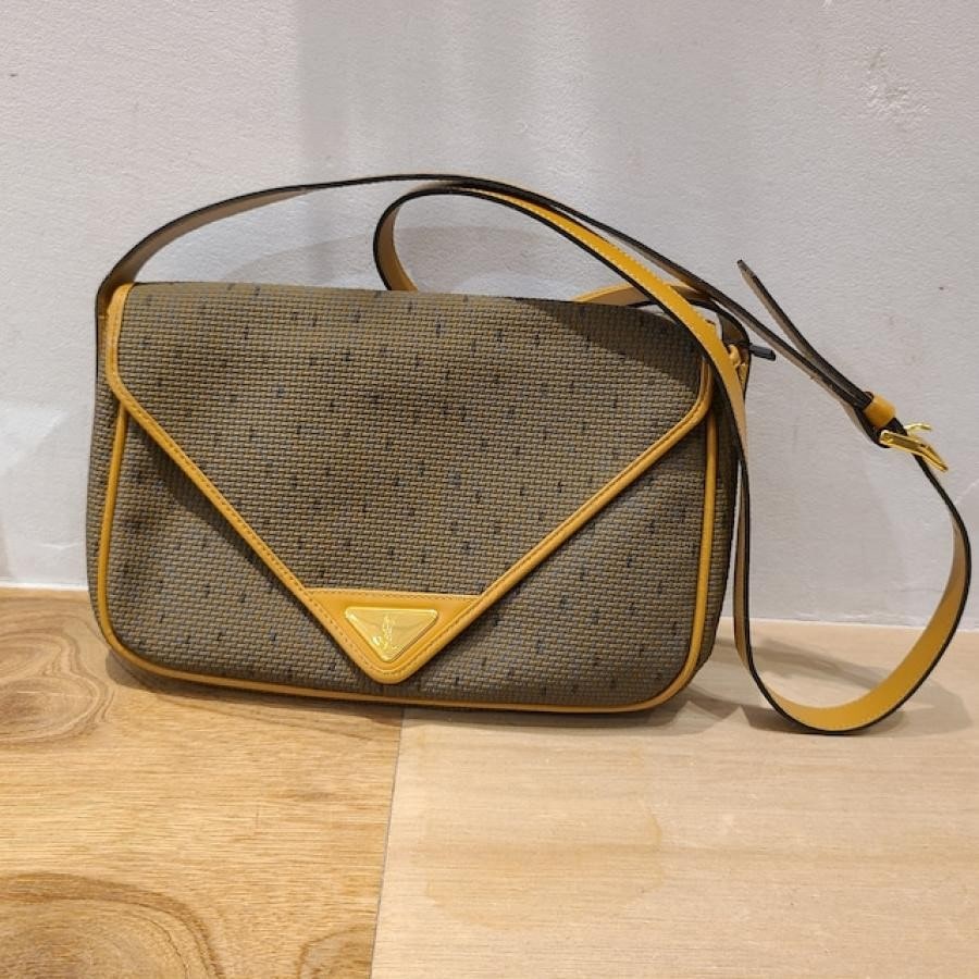 vintage YVES SAINT LAURENT(イヴ・サンローラン）ショルダーバッグ