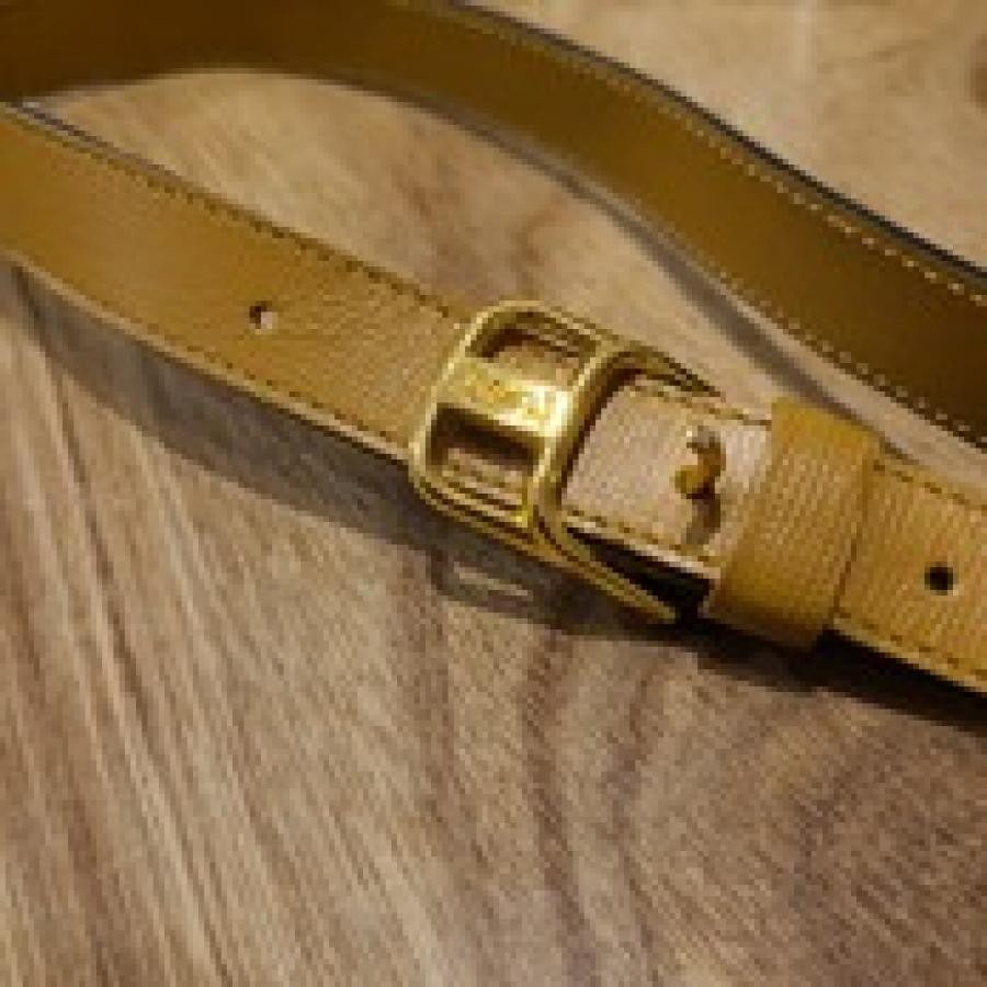 vintage YVES SAINT LAURENT(イヴ・サンローラン）ショルダーバッグ