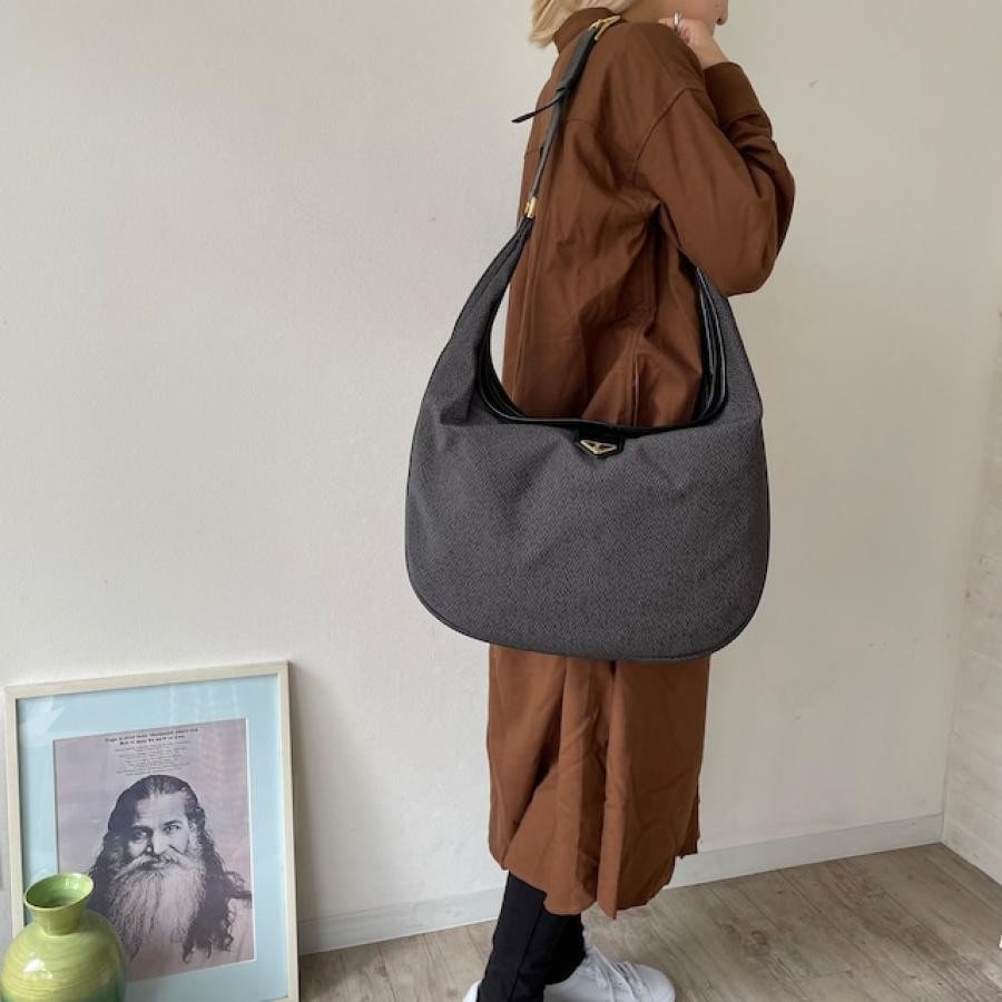 vintage YVES SAINT LAURENT 〈ヴィンテージ イヴ・サンローラン〉ショルダーバッグ