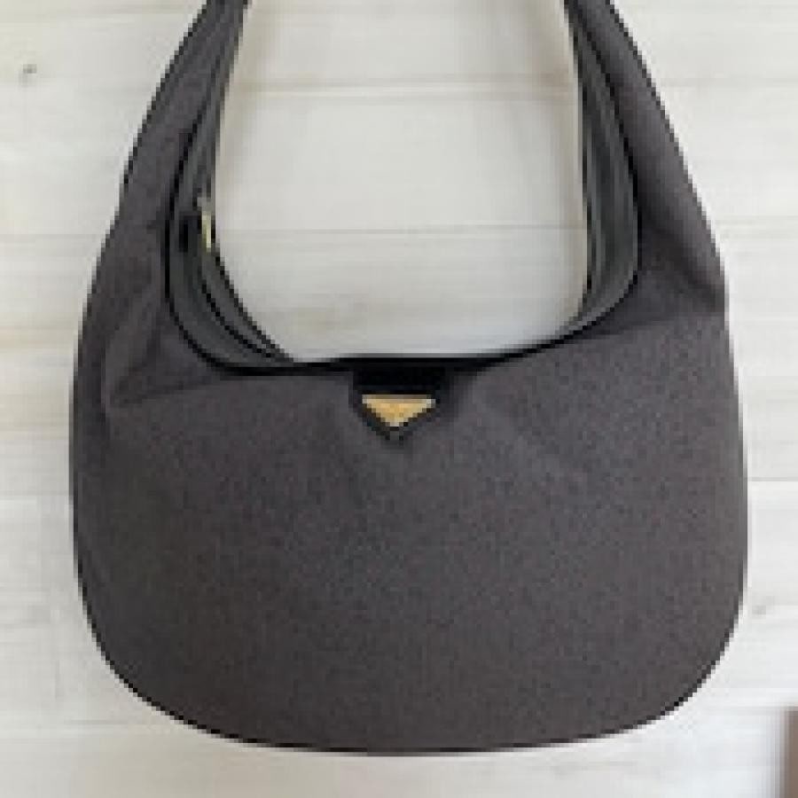 vintage YVES SAINT LAURENT 〈ヴィンテージ イヴ・サンローラン〉ショルダーバッグ