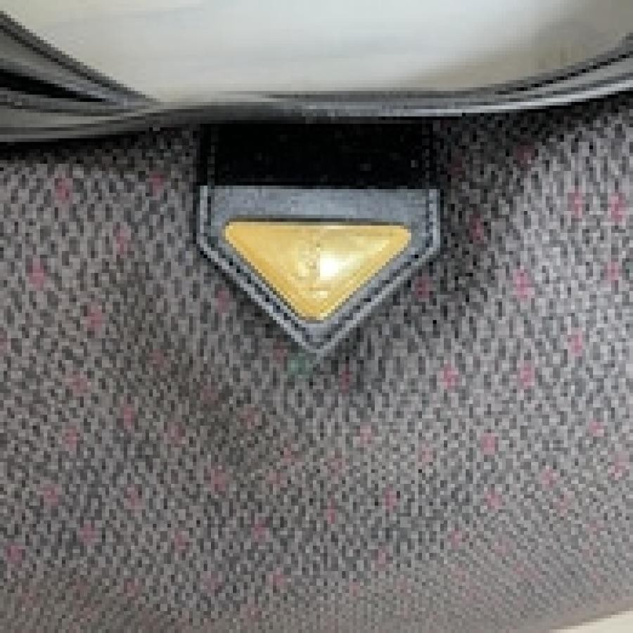 vintage YVES SAINT LAURENT 〈ヴィンテージ イヴ・サンローラン〉ショルダーバッグ