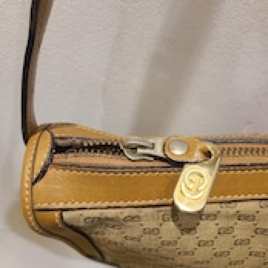 vintage GUCCI〈ヴィンテージグッチ〉ショルダーバッグ