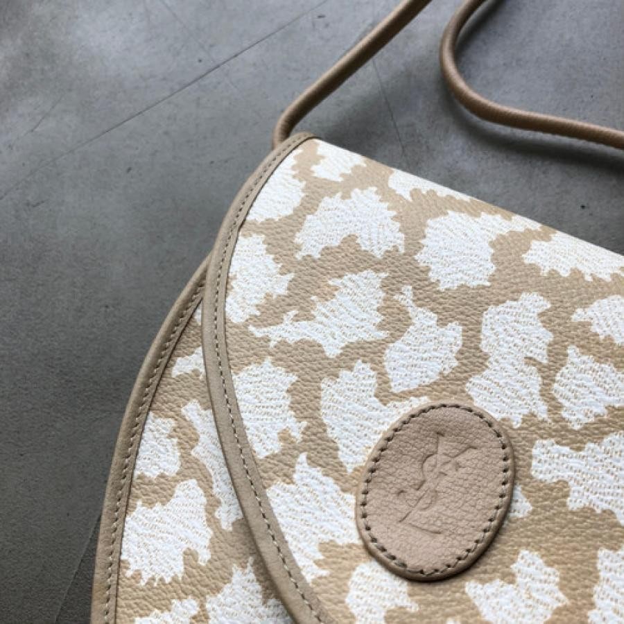 vintage YVES SAINT LAURENT(イヴ・サンローラ）ショルダーバッグ