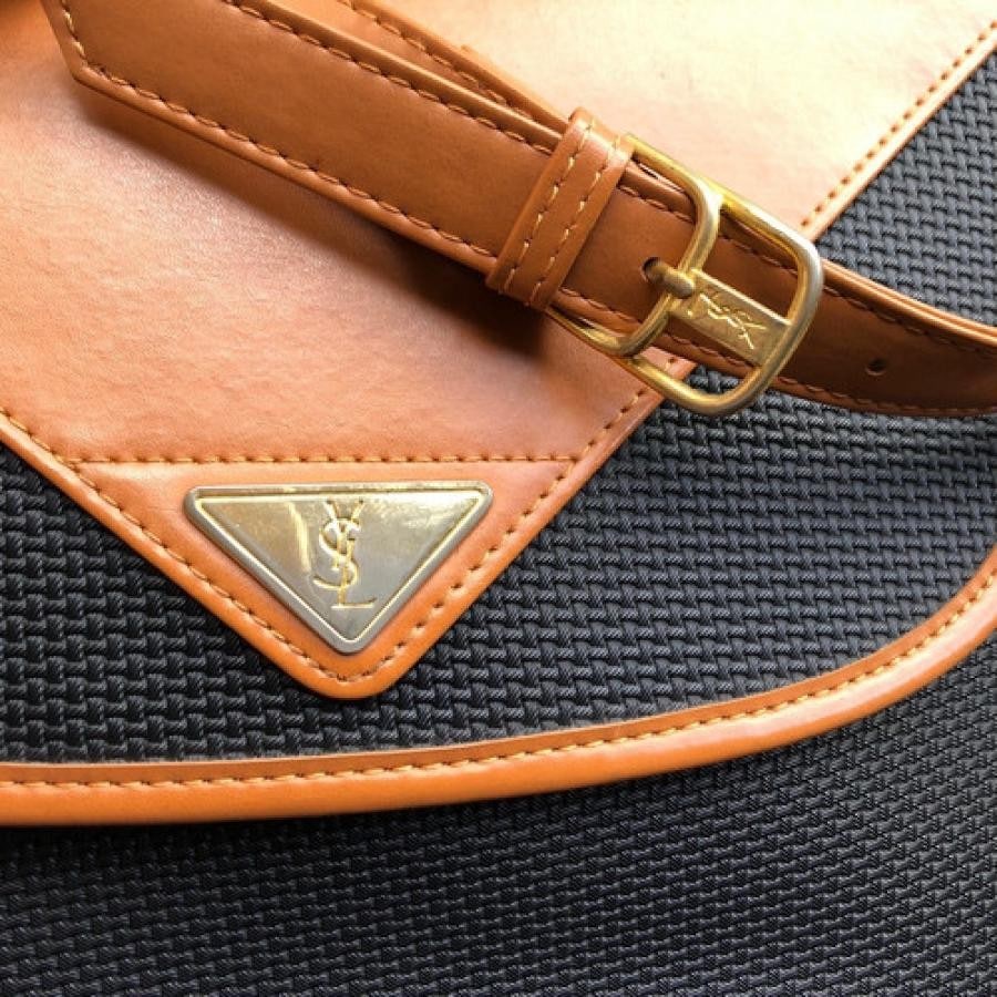 vintage YVES SAINT LAURENT(イヴ・サンローラン）ショルダーバッグ4