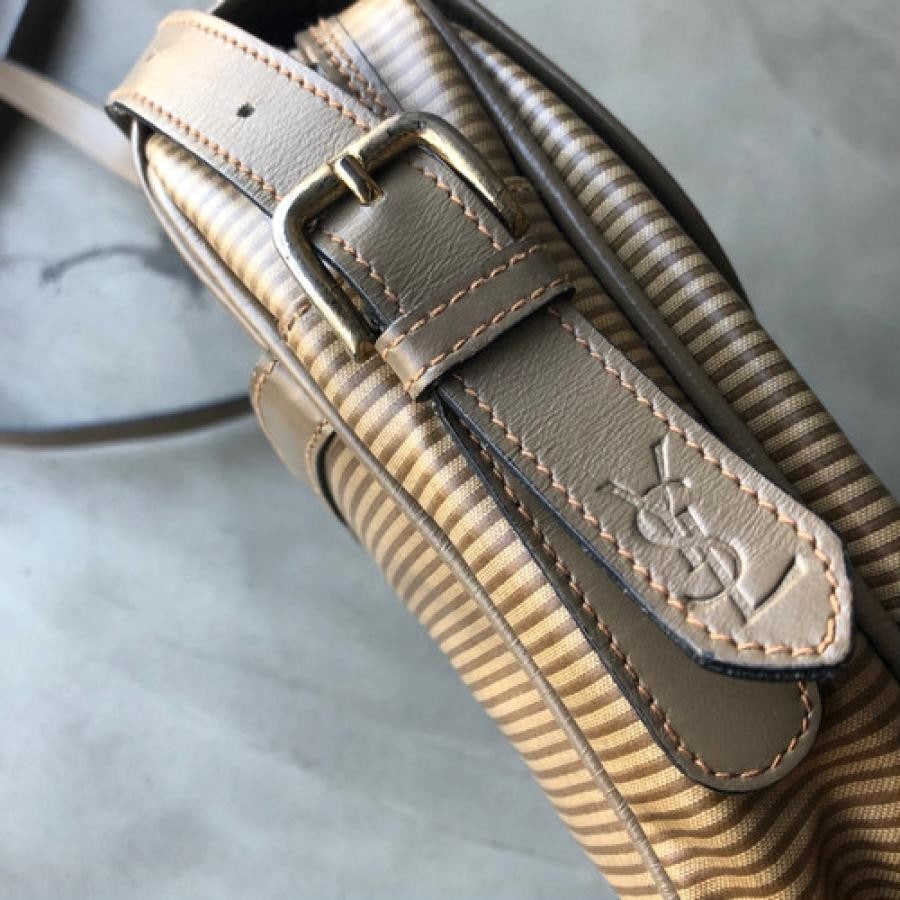 vintage YVES SAINT LAURENT(イヴ・サンローラン）ショルダーバッグ