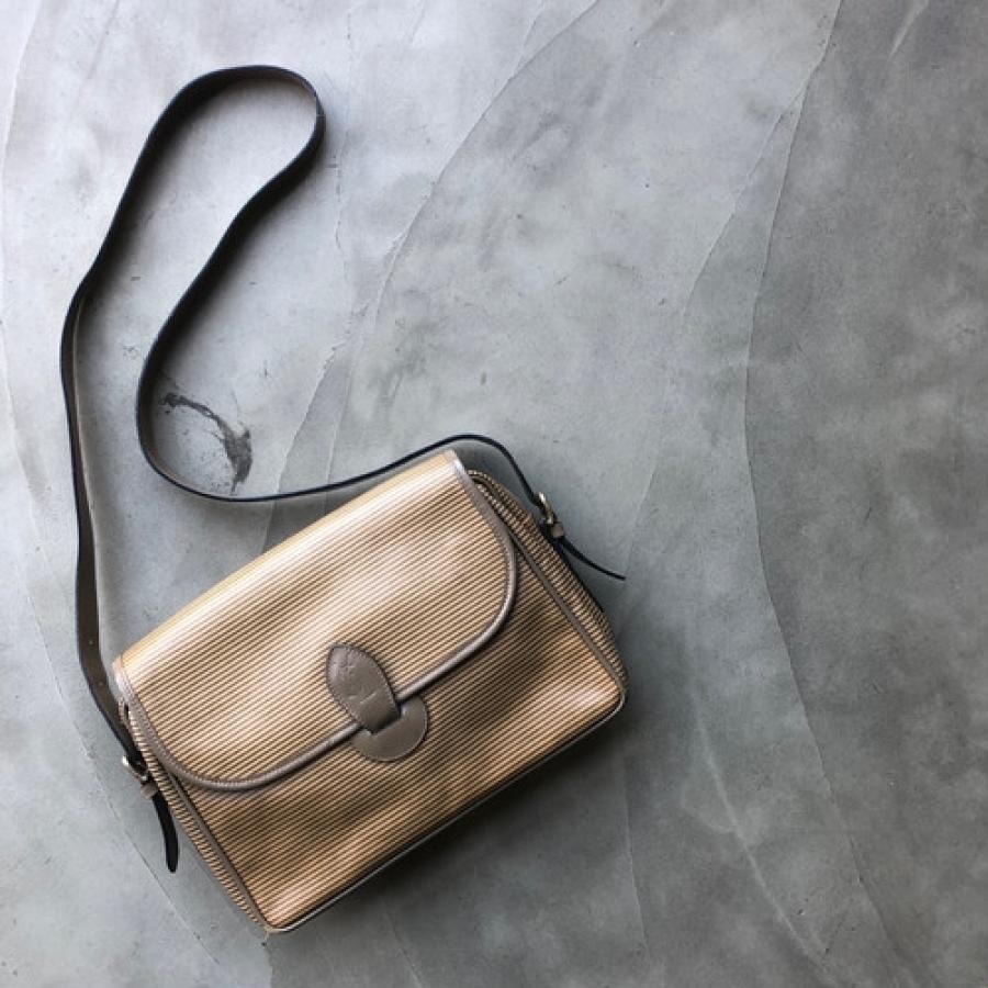 vintage YVES SAINT LAURENT(イヴ・サンローラン）ショルダーバッグ