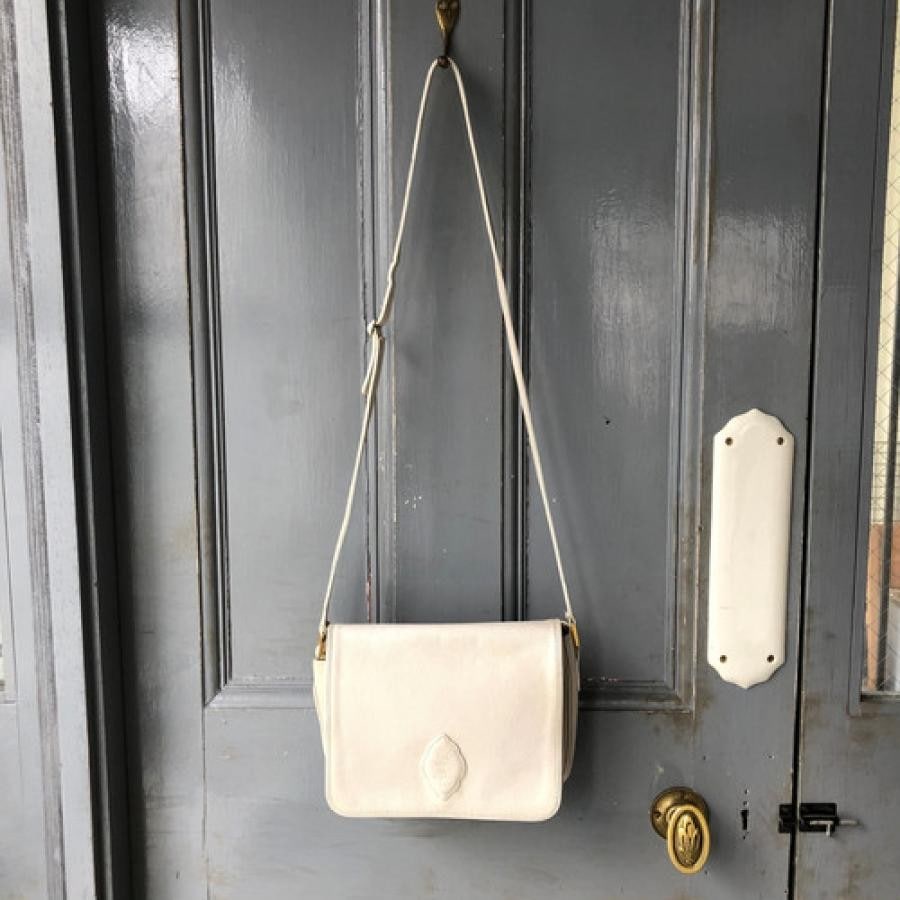 vintage YVES SAINT LAURENT(イヴ・サンローラン）ショルダーバッグ