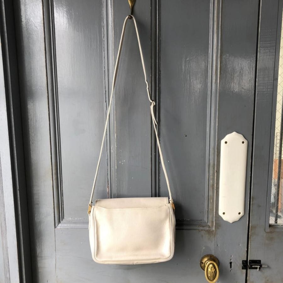 vintage YVES SAINT LAURENT(イヴ・サンローラン）ショルダーバッグ