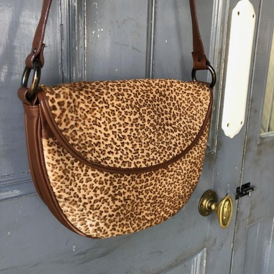 vintage YVES SAINT LAURENT(イヴ・サンローラン）ショルダーバッグ