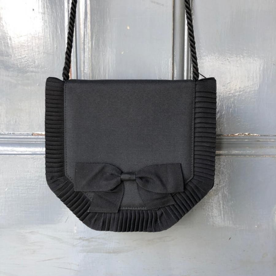 vintage YVES SAINT LAURENT(イヴ・サンローラ）ショルダーバッグ