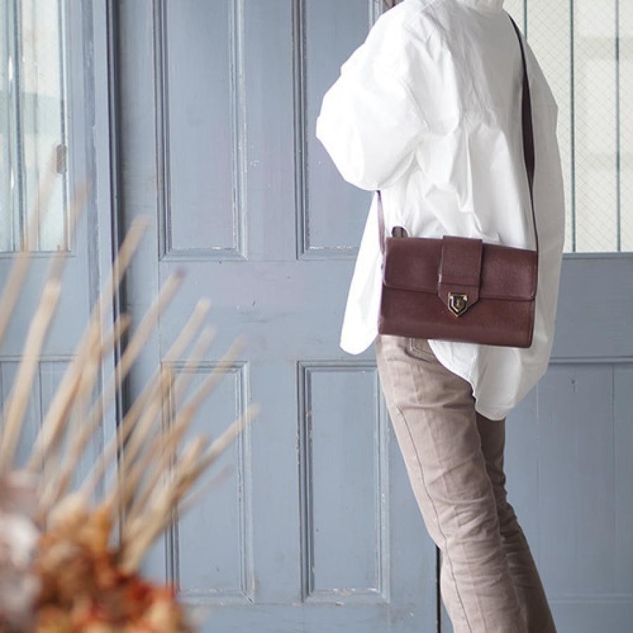 vintage YVES SAINT LAURENT(イヴ・サンローラン）ショルダーバッグ