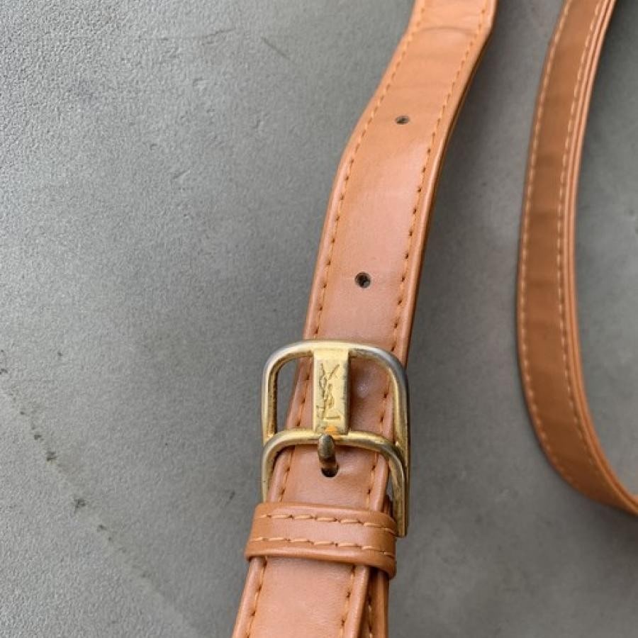 vintage YVES SAINT LAURENT(イヴ・サンローラン）ショルダーバッグ１