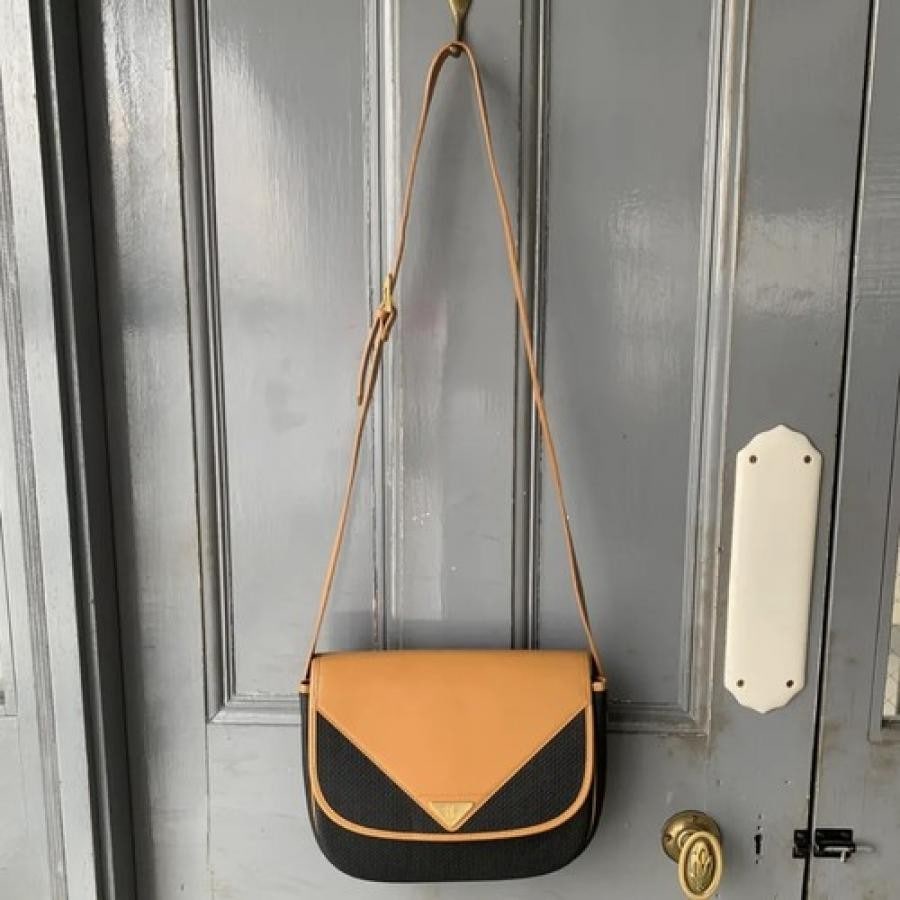 vintage YVES SAINT LAURENT(イヴ・サンローラン）ショルダーバッグ3