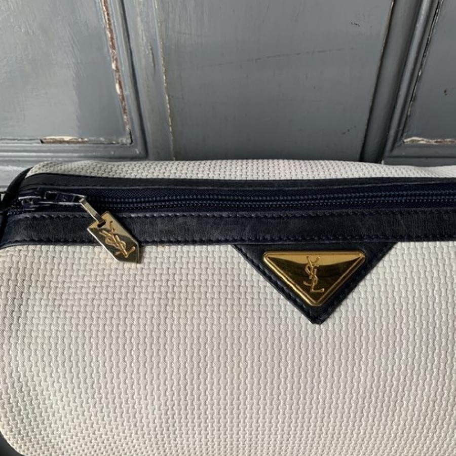 vintage YVES SAINT LAURENT(イヴ・サンローラン）ショルダーバッグ