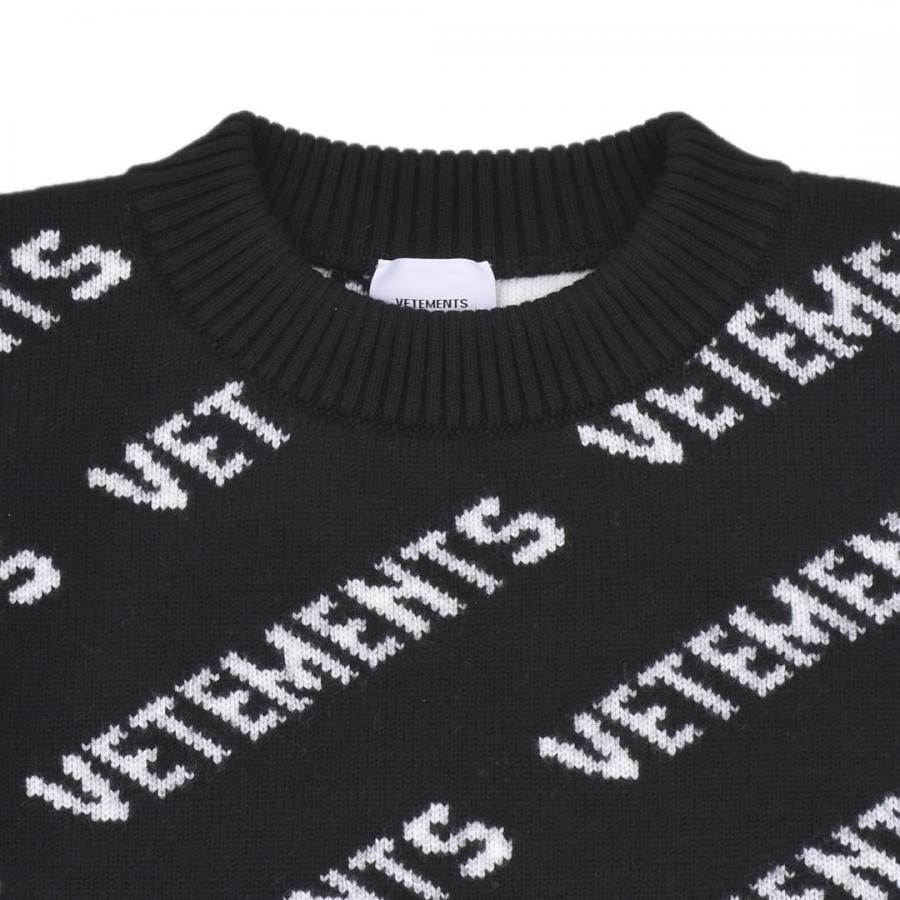 【VETEMENTS】MONOGRAM CROPPED KNITTED SWEATER(BLACK/WHITE) BLACK/WHITE XS