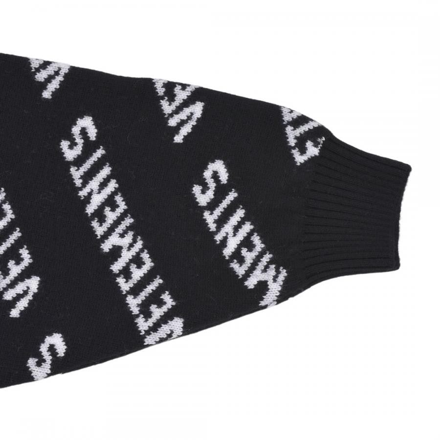 【VETEMENTS】MONOGRAM CROPPED KNITTED SWEATER(BLACK/WHITE) BLACK/WHITE XS
