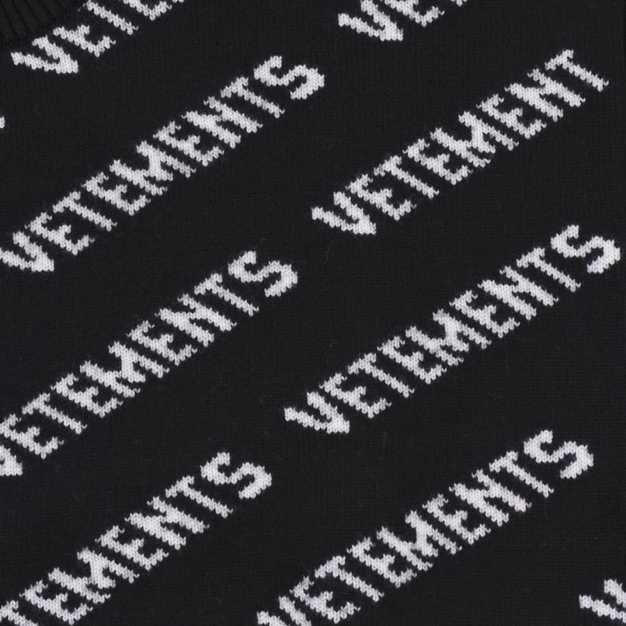 【VETEMENTS】MONOGRAM CROPPED KNITTED SWEATER(BLACK/WHITE) BLACK/WHITE S