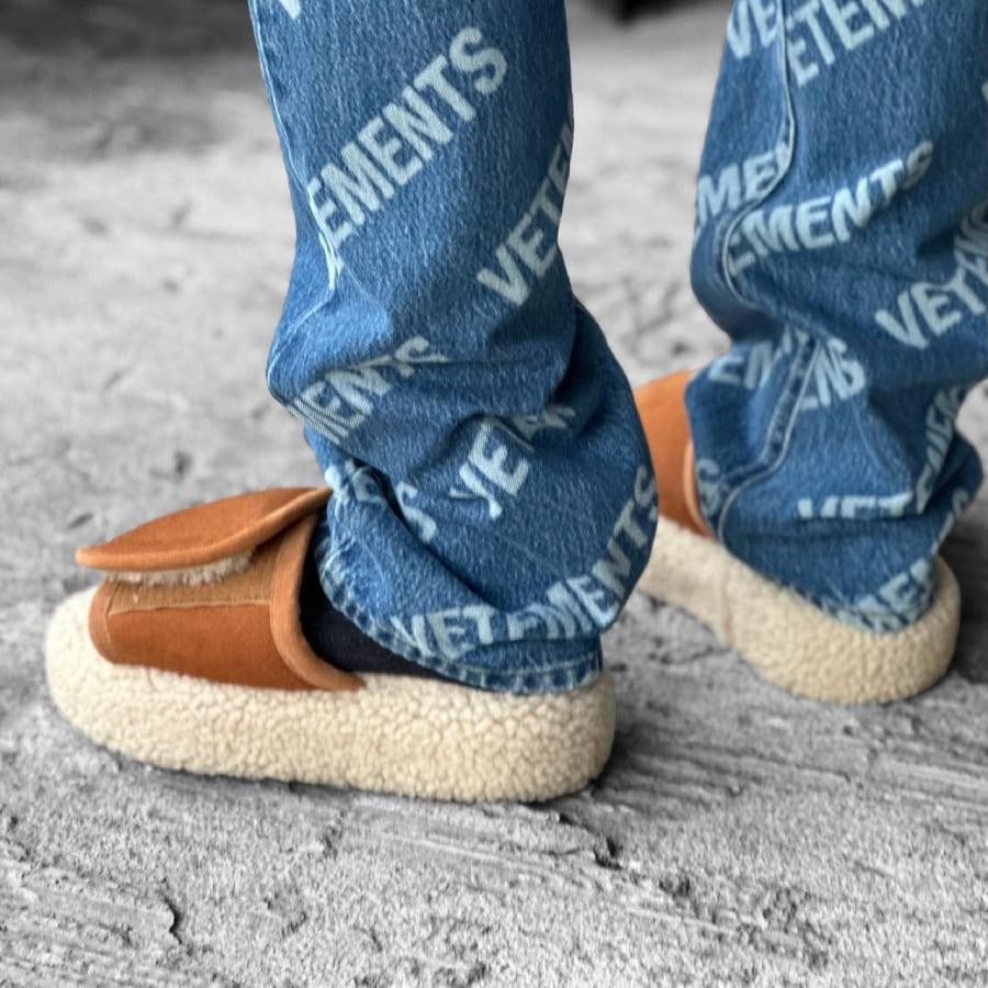 【NATASHA ZINKO】SHEARLING SLIPPERS(NATURAL) NATURAL L