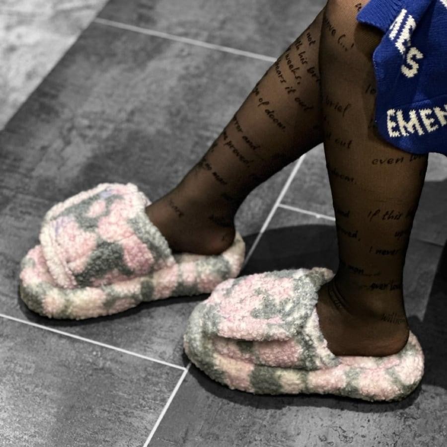 【NATASHA ZINKO】FAUX FUR SLIDES(GREY/PINK) GREY/PINK XS