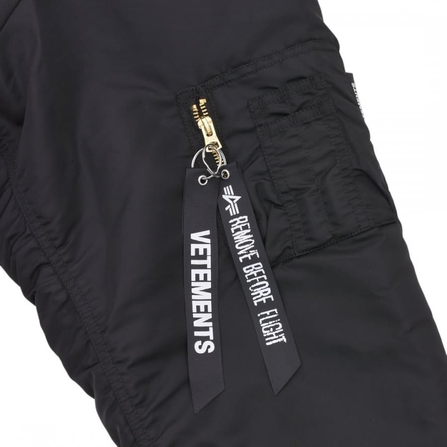 【VETEMENTS】HOODED BOMBER(BLACK) BLACK M