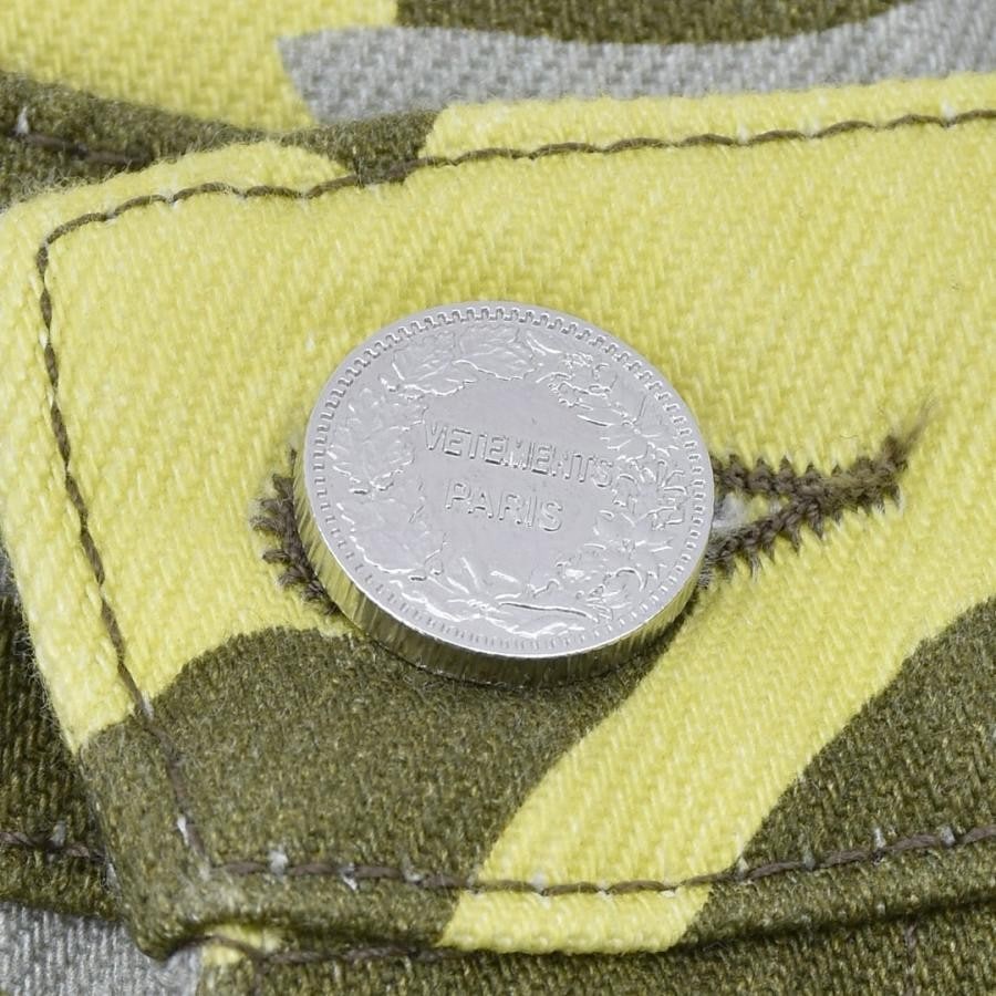 【VETEMENTS】NEON CAMO BIG SHAPE TRANSFORMER PANTS(CAMO) CAMO S