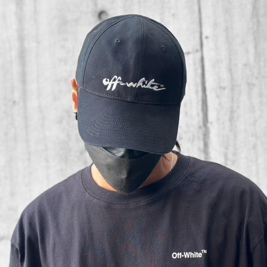 OFF-WHITE  CAP  BLACK○カラー