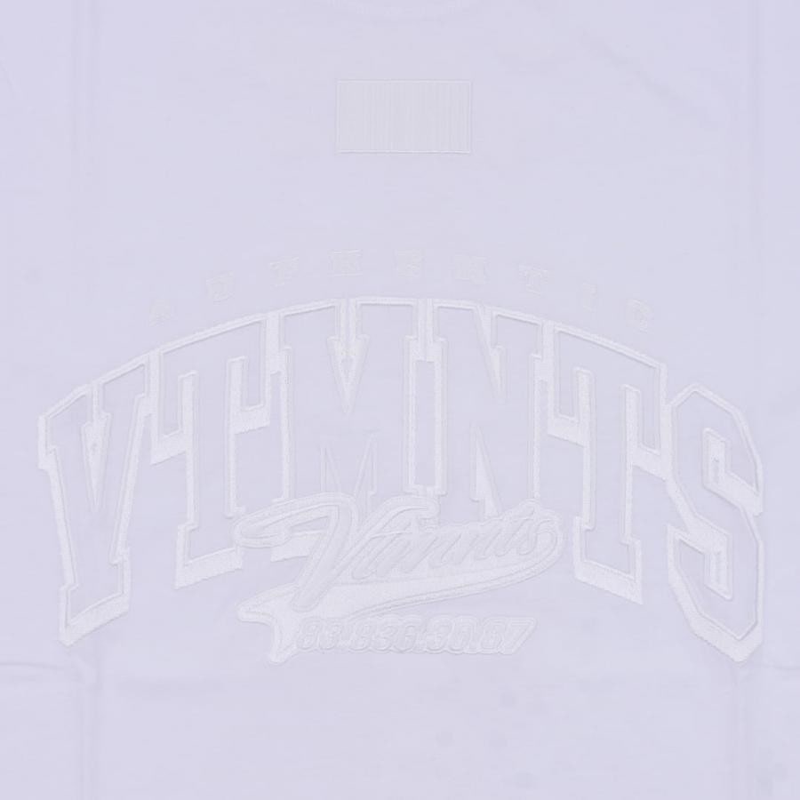 【VTMNTS】VTMNTS COLLEGE T-SHIRT WHITE XL
