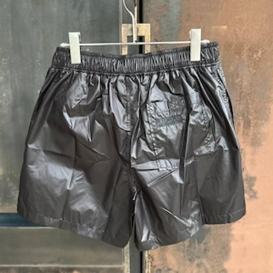 VETEMENTS/LOGO SWIM SHORTS/BLACK BLACK M