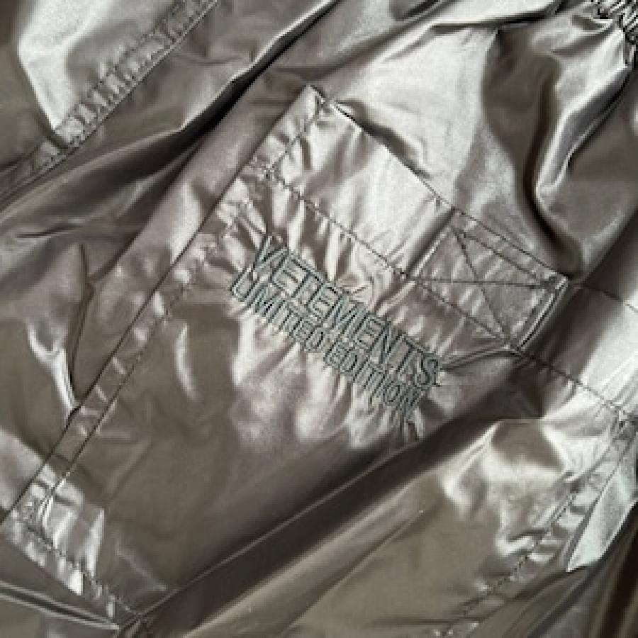 VETEMENTS/LOGO SWIM SHORTS/BLACK BLACK M