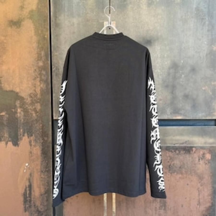 VETEMENTS/GOTHIC LOGO LONG SLEEVE/BLACK