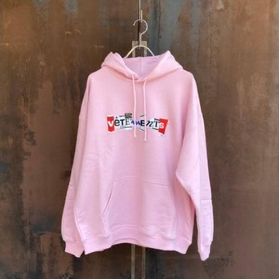 VETEMENTS/MIXED LOGO HOODIE/BABY PINK