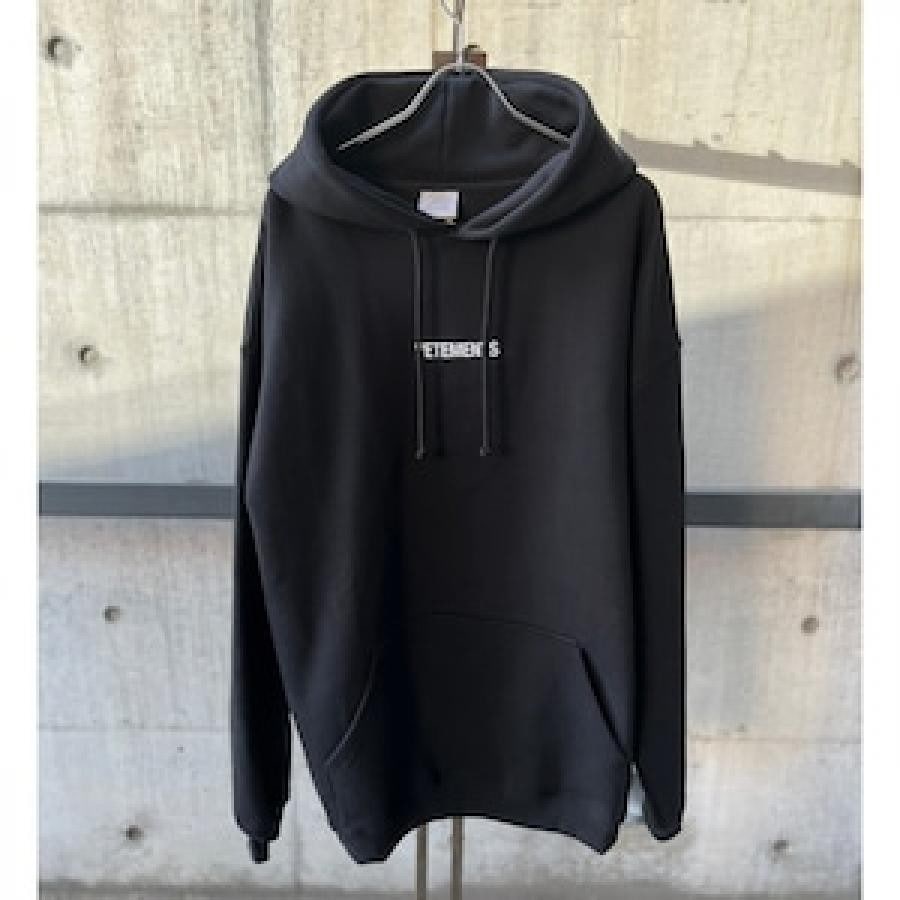 VETEMENTS / LOGOLABELHOODIE / BLACK/WHITE BLACK/WHITE XL