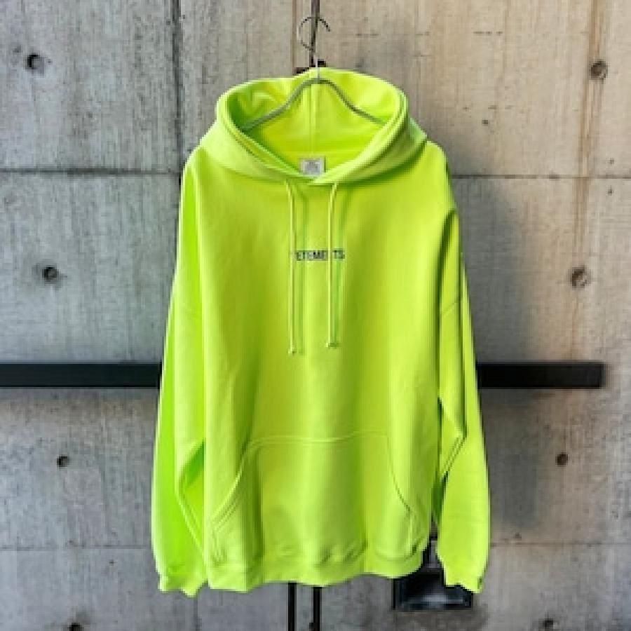 VETEMENTS / LOGOLABELHOODIE / YELLOW/BLUE YELLOW/BLUE S