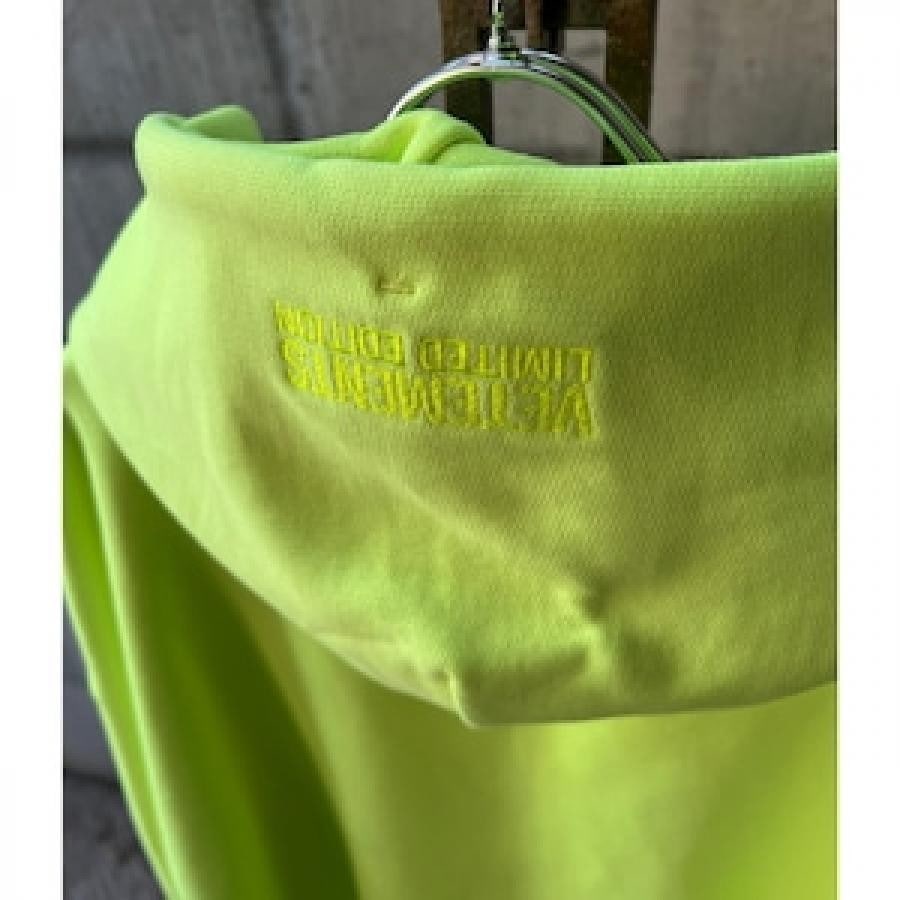 VETEMENTS / LOGOLABELHOODIE / YELLOW/BLUE YELLOW/BLUE S