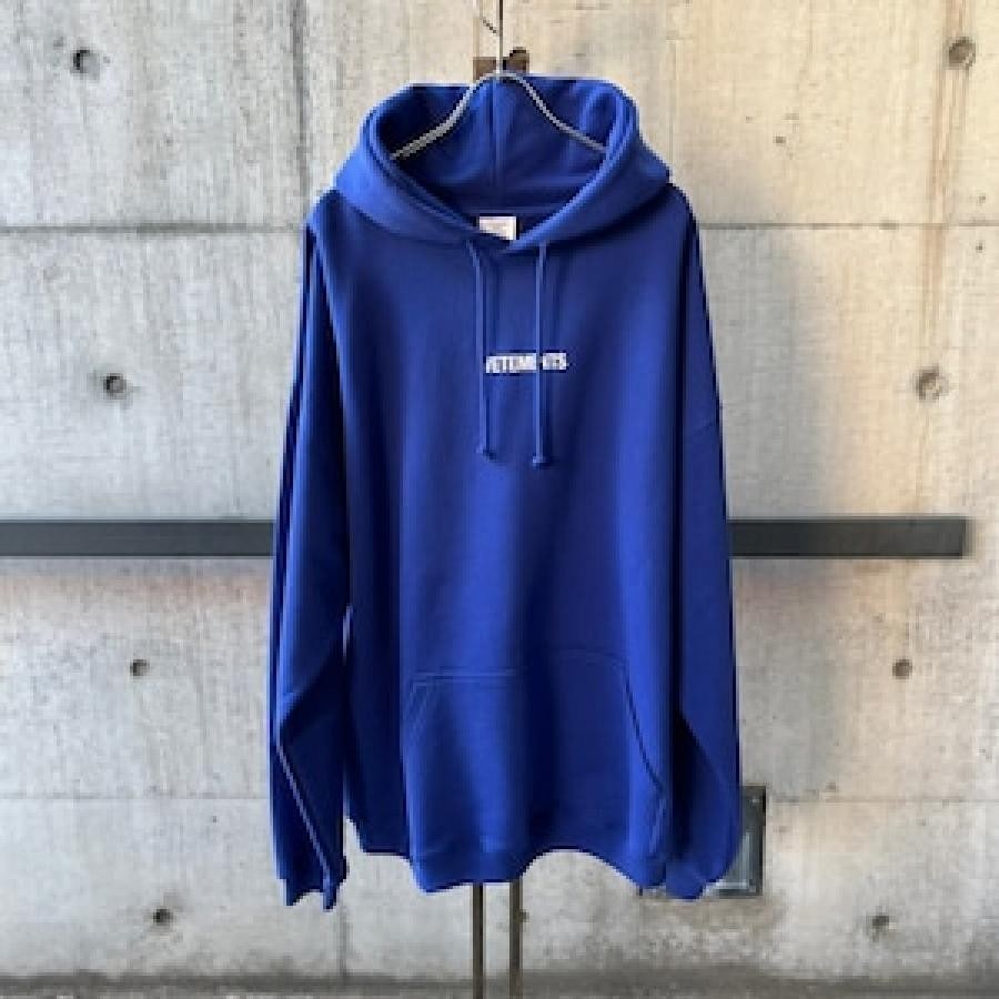 VETEMENTS / LOGOLABELHOODIE / BLUE/WHITE BLUE/WHITE L