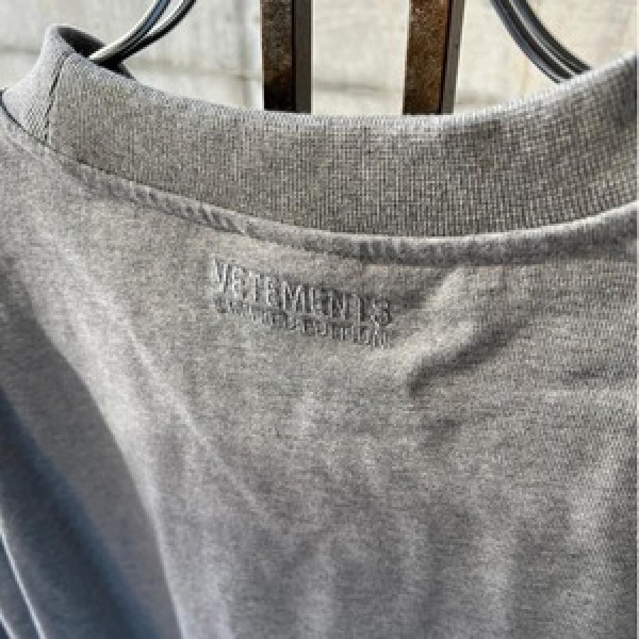 VETEMENTS / LOGOLABELLONGSLEEVE / GREY/NAVY GREY/NAVY L
