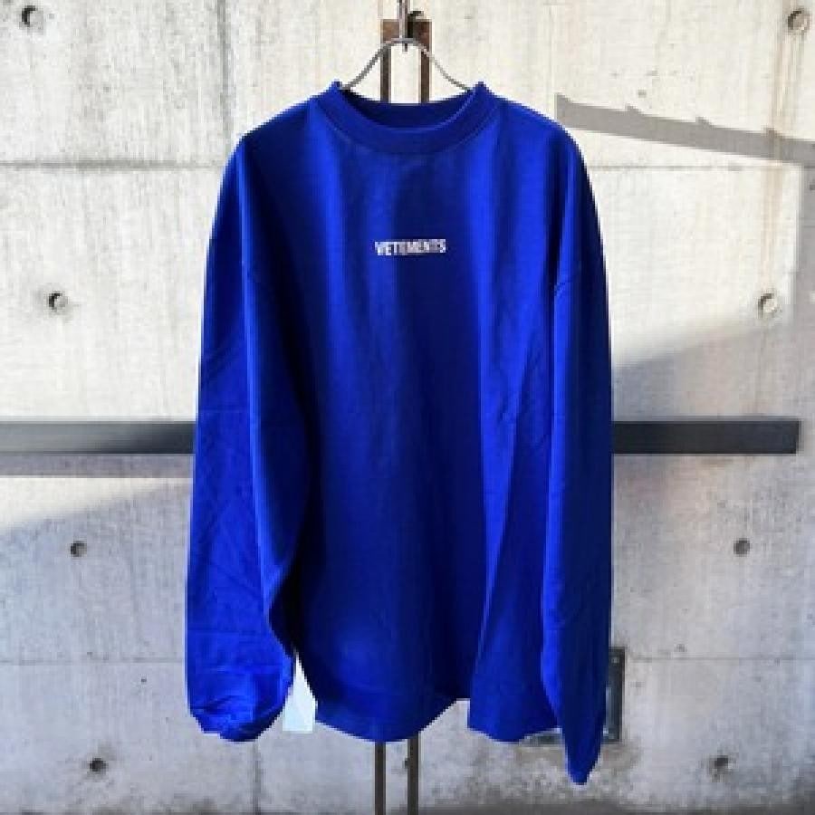 VETEMENTS / LOGOLABELLONGSLEEVE / BLUE/WHITE BLUE/WHITE XS