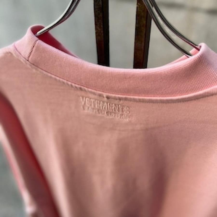 VETEMENTS / LOGOLABELLONGSLEEVE / PINK/WHITE PINK/WHITE M